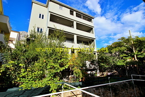 apartm�ny IVANA a IVAN v lokalit� Nemira - rivi�ra Omi� Chorvatsko