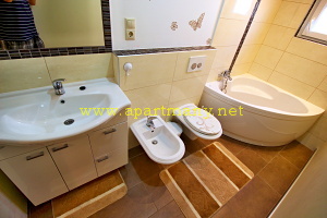 Chorvatsko apartm�ny&nbsp;IVANA a IVAN ubytov�n� v lokalit� Nemira - rivi�ra Omi� 