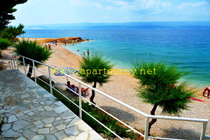 velk� p�se�n� pl� p��mo pod apartm�ny Ivana a Ivan v lokalit� Nemira rivi�ra Omi� 