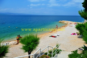 velk� p�se�n� pl� p��mo pod apartm�ny Ivana a Ivan v lokalit� Nemira rivi�ra Omi� 