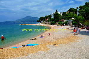 velk� p�se�n� pl� p��mo pod apartm�ny Ivana a Ivan v lokalit� Nemira rivi�ra Omi� 