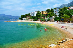 velk� p�se�n� pl� p��mo pod apartm�ny Ivana a Ivan v lokalit� Nemira rivi�ra Omi� 